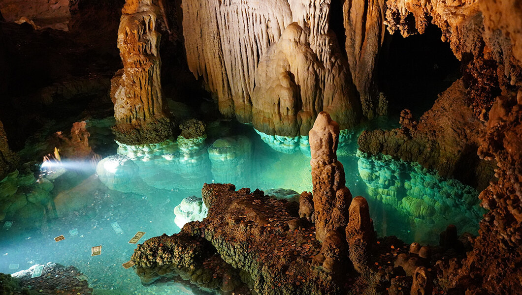 A photo of Luray Caverns